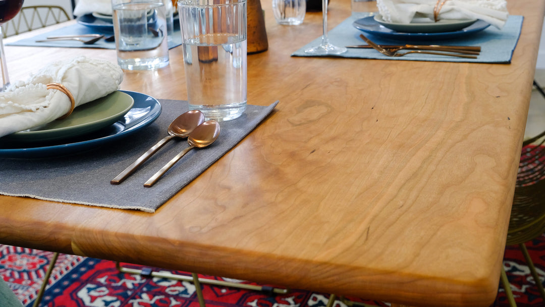 Aero Dining Table